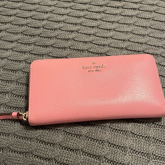 Kate Spade New York Laurel Way Neda Large Wallet Pink - Picture 1 of 6